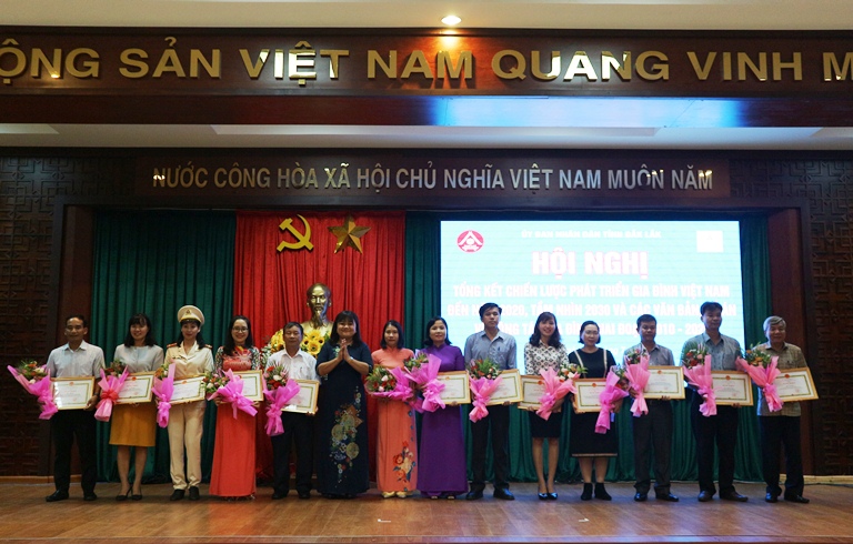 Tổng kết Chiến lược phát triển gia đình Việt Nam 